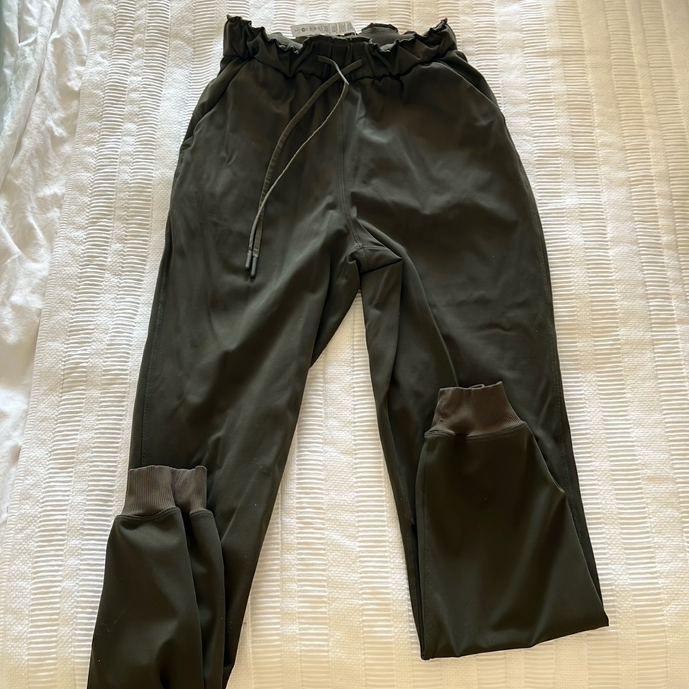 Lululemon joggers
